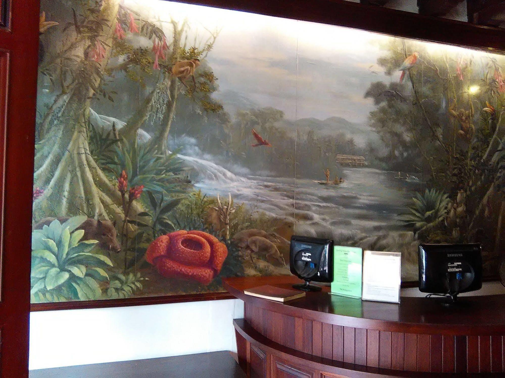 Kuching Waterfront Lodge Exterior photo