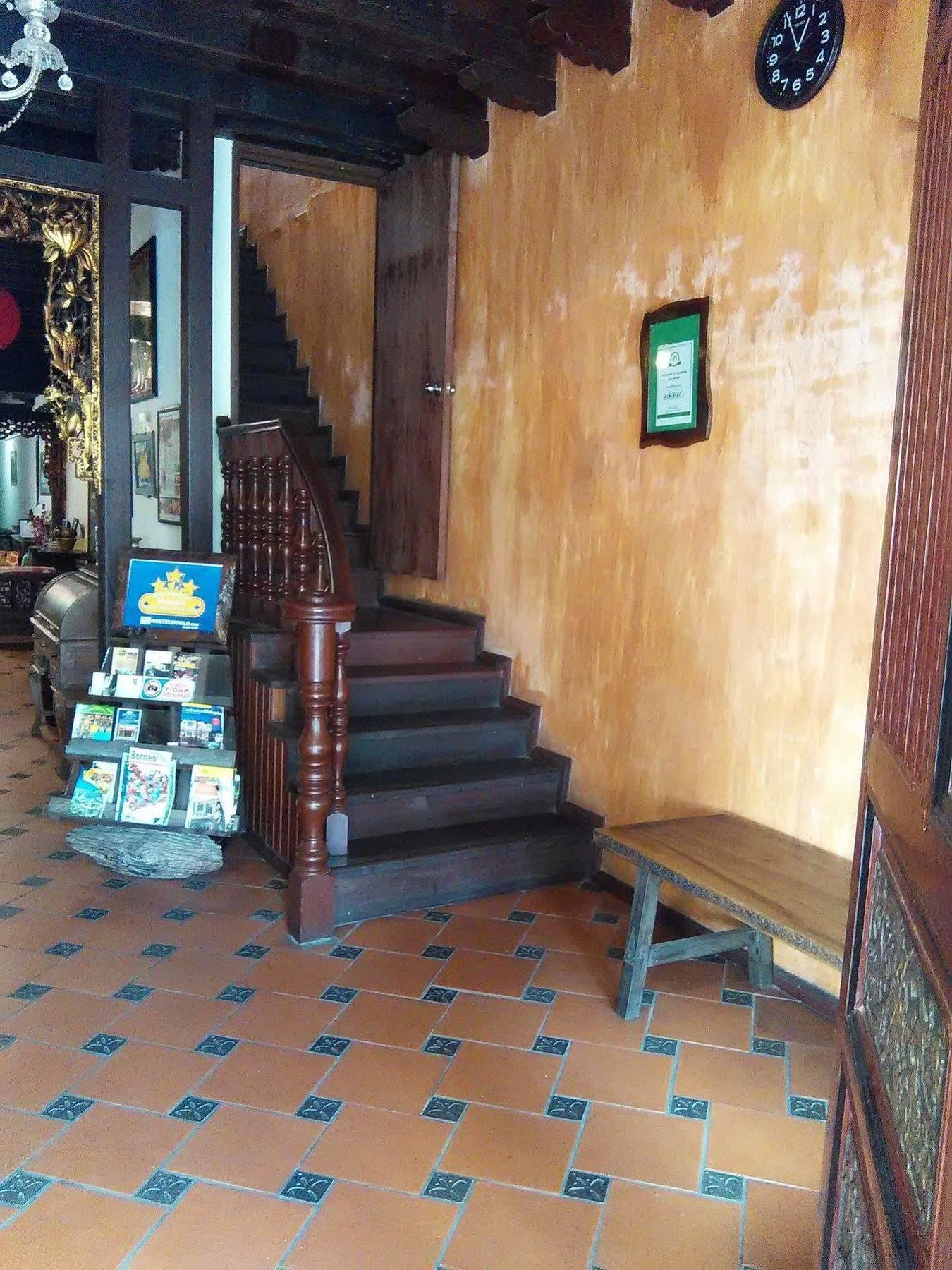 Kuching Waterfront Lodge Exterior photo